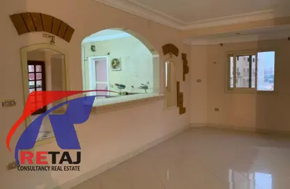 Apartment - 3 Bedrooms - 3 Bathrooms for rent in Yassin Ragheb St. - 8th Zone - Nasr City - Cairo