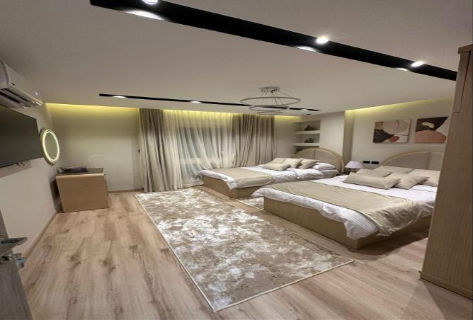 8237330 - Property Image 3