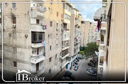 شقة - 2 غرف نوم - 1 حمام للبيع في شارع المستشار محمود العطار - سموحة - حي شرق - الاسكندرية