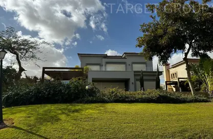 فيلا - 4 غرف نوم - 5 حمامات للايجار في ليك فيو - كمبوندات التجمع الخامس - التجمع الخامس - مدينة القاهرة الجديدة - القاهرة