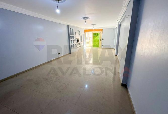 8555705 - Property Image 2