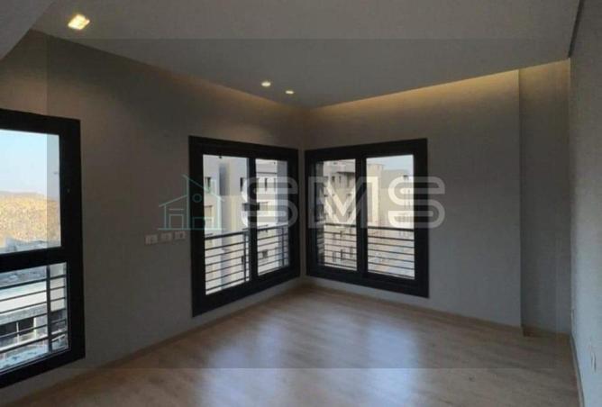 8072401 - Property Image 2