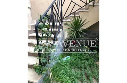 دوبلكس - 3 غرف نوم - 3 حمامات للبيع في طريق الشروق - المجاورة الاولي - الحي الثامن - مدينة الشروق - القاهرة