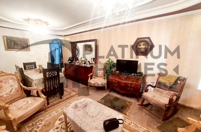 شقة - 3 غرف نوم - 1 حمام للبيع في شارع خالد بن الوليد - سيدي بشر - حي اول المنتزة - الاسكندرية