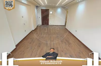 Apartment - 3 Bedrooms - 1 Bathroom for sale in Ahmed Yehia St. - Glim - Hay Sharq - Alexandria