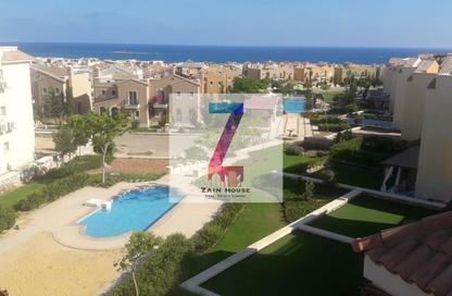 Chalet - 2 Bedrooms - 2 Bathrooms for rent in Mountain View - Ras Al Hekma - North Coast
