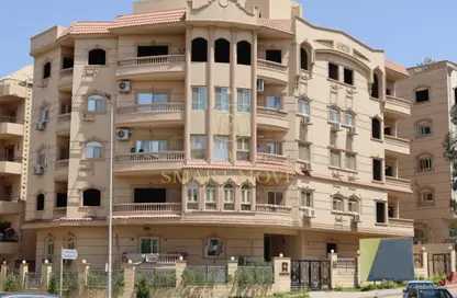 Apartment - 3 Bedrooms - 3 Bathrooms for sale in New Narges - New Cairo City - Cairo