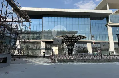 مساحات مكتبية - استوديو - 1 حمام للبيع في جولدن جيت - شارع التسعين الجنوبي - التجمع الخامس - مدينة القاهرة الجديدة - القاهرة