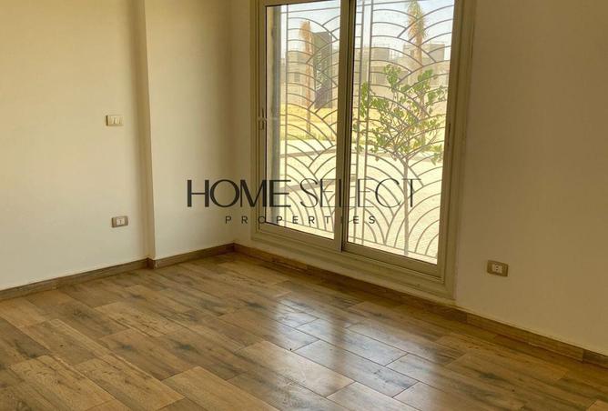 8051970 - Property Image 2