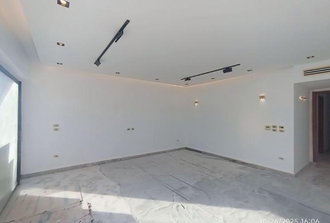 7967038 - Property Image 3