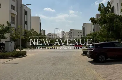 Duplex - 4 Bedrooms - 4 Bathrooms for sale in The Residences - Hyde Park - New Cairo City - Cairo