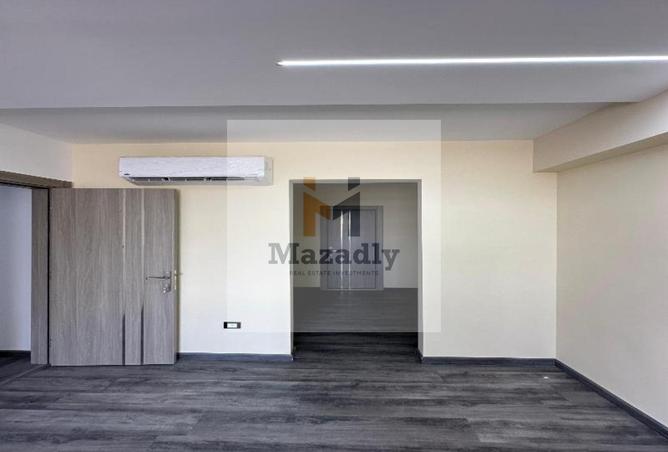 8181502 - Property Image 2