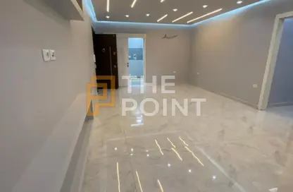 شقة - 3 غرف نوم - 2 حمامات للبيع في جاليريا  مون فالى - المستثمرين الجنوبية - مدينة القاهرة الجديدة - القاهرة