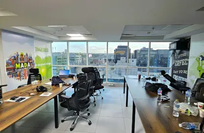 مساحات مكتبية - استوديو - 2 حمامات للايجار في بيزنس بلاس - شارع التسعين الشمالي - التجمع الخامس - مدينة القاهرة الجديدة - القاهرة