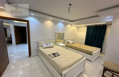 Apartment - 2 Bedrooms - 2 Bathrooms for rent in 10th Sector - Zahraa El Maadi - Hay El Maadi - Cairo