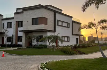 Villa - 3 Bedrooms - 3 Bathrooms for sale in Azzar - 5th Settlement Compounds - The 5th Settlement - New Cairo City - Cairo