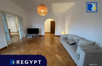 شقة - 2 غرف نوم - 2 حمامات للايجار في شارع الجزيره - الزمالك - القاهرة