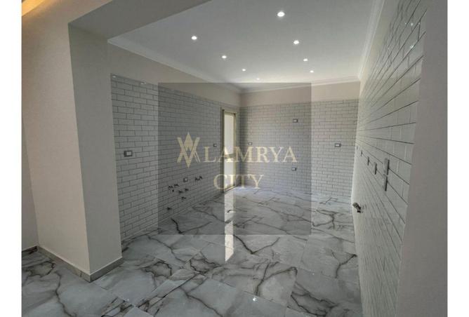 8330650 - Property Image 2