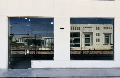 Shop - Studio - 2 Bathrooms for rent in Central Axis - 5th District - 6 October City - Giza
