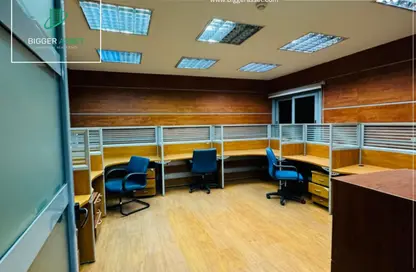 Office Space - Studio - 4 Bathrooms for rent in 50th Street - Zahraa El Maadi - Hay El Maadi - Cairo