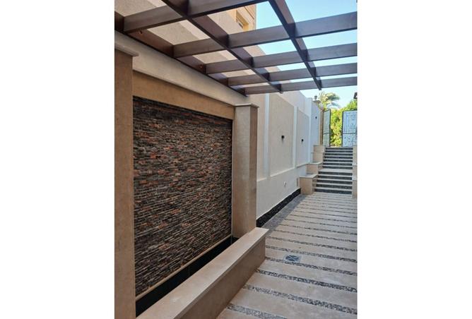 8133113 - Property Image 2