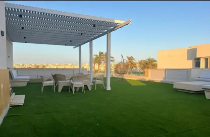 شاليه - 4 غرف نوم - 4 حمامات للبيع في هاسييندا باي - سيدي عبد الرحمن - الساحل الشمالي