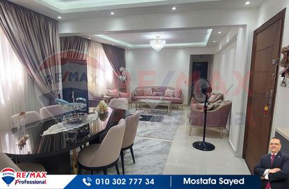 Apartment - 3 Bedrooms - 1 Bathroom for sale in Emad Mohamed Al Fayed St. - Victoria - Hay Awal El Montazah - Alexandria