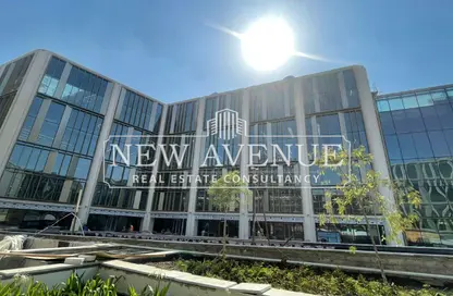 Show Room - Studio - 2 Bathrooms for sale in One Ninety Mall - South Teseen St. - The 5th Settlement - New Cairo City - Cairo