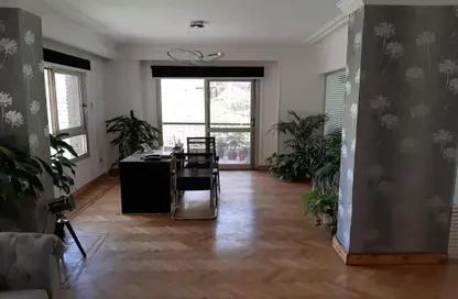 Office Space - Studio - 3 Bathrooms for rent in Geziret Al Arab St. (El Mohandes Mohamed Hassan Helmy) - Mohandessin - Giza