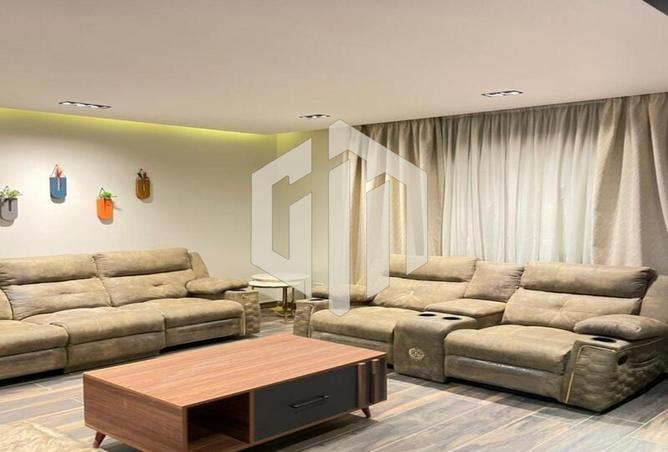 8067773 - Property Image 2