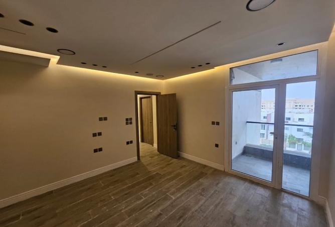 8316992 - Property Image 3