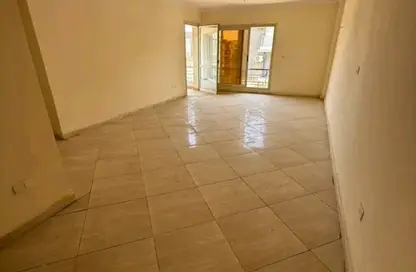 شقة - 3 غرف نوم - 2 حمامات للبيع في حى القرنفل - التجمع الخامس - مدينة القاهرة الجديدة - القاهرة