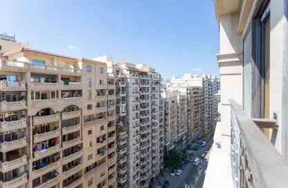شقة - 3 غرف نوم - 2 حمامات للبيع في شارع زكي رجب - سموحة - حي شرق - الاسكندرية