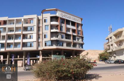 Apartment - 1 Bedroom - 1 Bathroom for sale in El Hadaba District - Hurghada - Red Sea