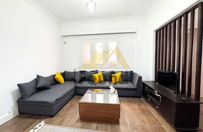 شقة - غرفة نوم - 1 حمام للايجار في شارع محمد مظهر - الزمالك - القاهرة شقة - غرفة نوم - 1 حمام للايجار في شارع محمد مظهر - الزمالك - القاهرة