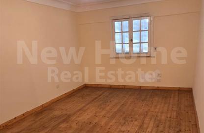 Apartment - 3 Bedrooms - 2 Bathrooms for sale in Abd Al Fattah El Taweel St. - Fleming - Hay Sharq - Alexandria