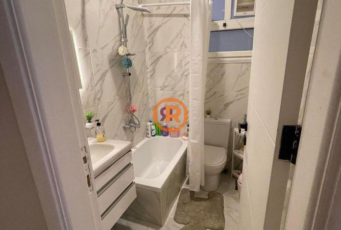 8040468 - Property Image 2