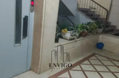 Apartment - 3 Bedrooms - 2 Bathrooms for sale in Moez Al Dawla St. - 6th Zone - Nasr City - Cairo
