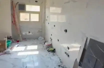 Apartment - 2 Bedrooms - 1 Bathroom for sale in Al Gezira St. - South Investors Area - New Cairo City - Cairo