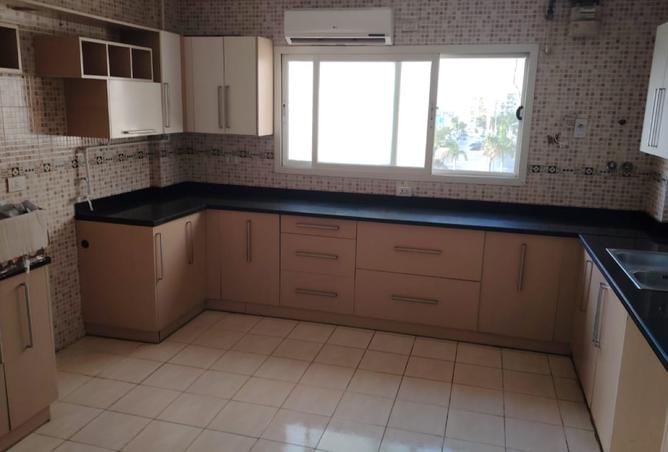 8222561 - Property Image 3