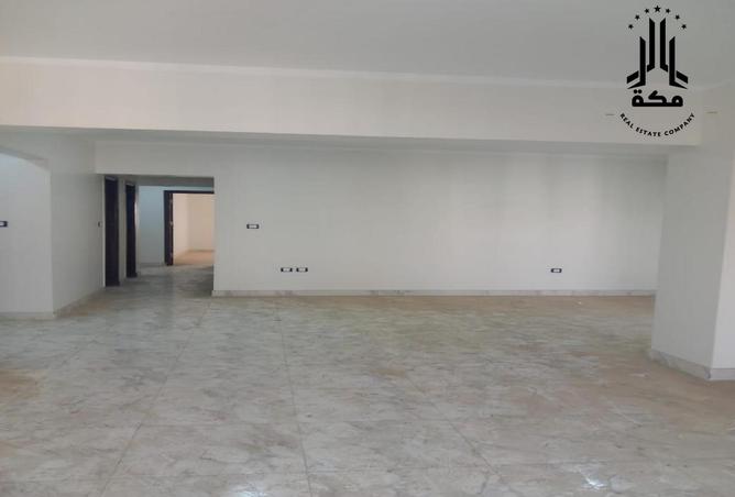 8403564 - Property Main Image