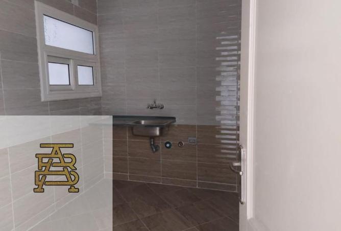 8389054 - Property Image 3