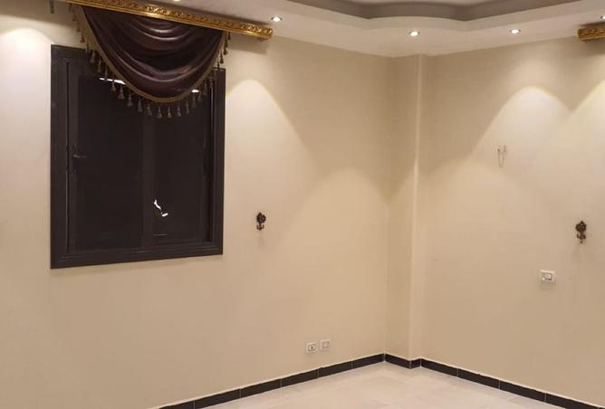 8399069 - Property Image 2