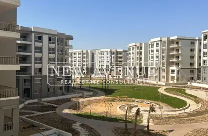 Apartment - 3 Bedrooms - 3 Bathrooms for sale in The Residences - New Cairo City - Cairo