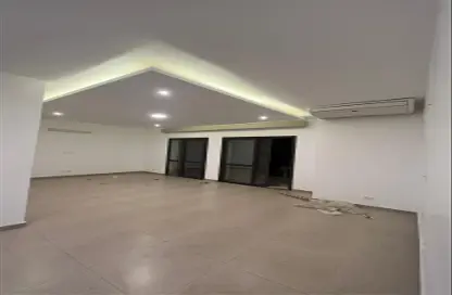 شقة - 3 غرف نوم - 3 حمامات للايجار في ذا كورت ياردز - كمبوندات الشيخ زايد - الشيخ زايد - الجيزة