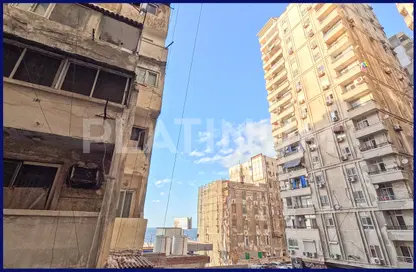 شقة - 3 غرف نوم - 1 حمام للايجار في طريق الجيش - كامب شيزار - حي وسط - الاسكندرية