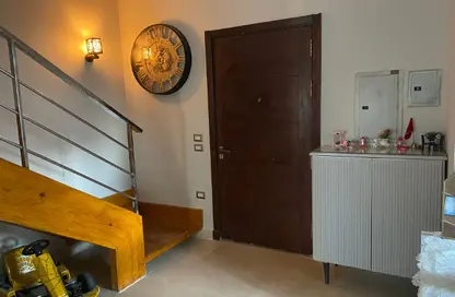 دوبلكس - 3 غرف نوم - 3 حمامات للايجار في فيلدج جيت - المستثمرين الجنوبية - مدينة القاهرة الجديدة - القاهرة