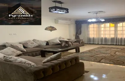 شقة - 3 غرف نوم - 2 حمامات للايجار في شارع جابر بن حيان - الدقي - الجيزة