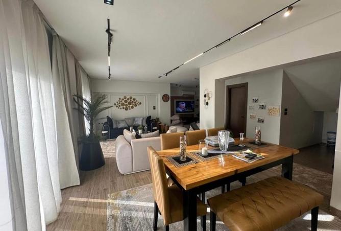 8046861 - Property Image 2