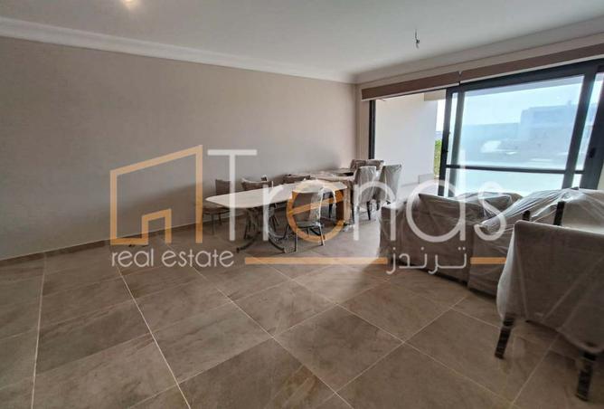 8245428 - Property Image 2